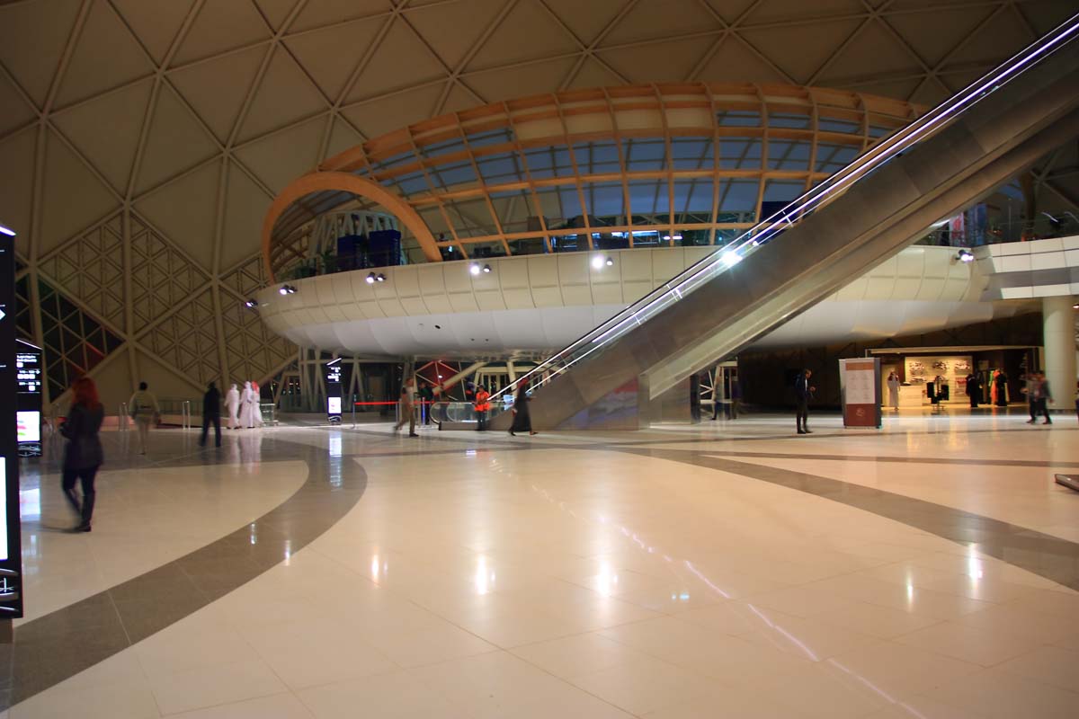LMH - RESTAURANT - QATAR